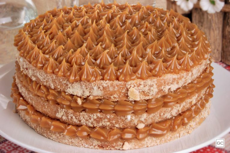 Bolo Gourmet de Churros com Doce de Leite: Receita Recheada, Fofinha e Irresistível